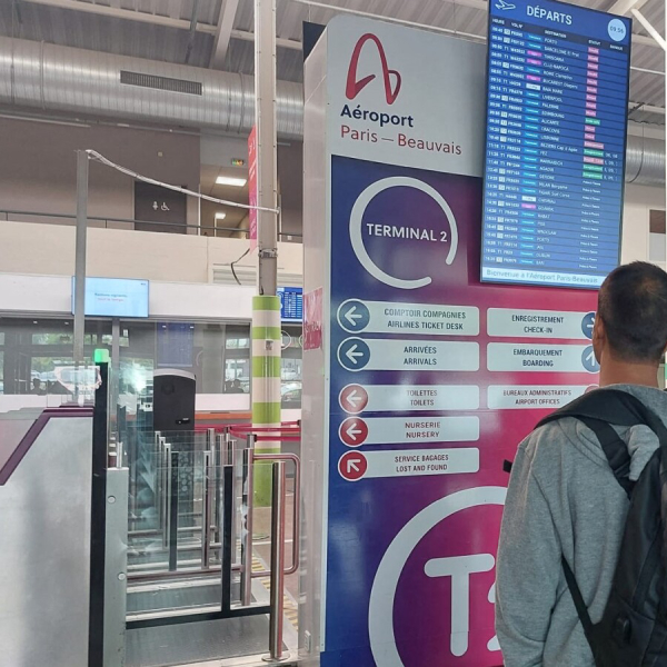 aeroport-beauvais-paris